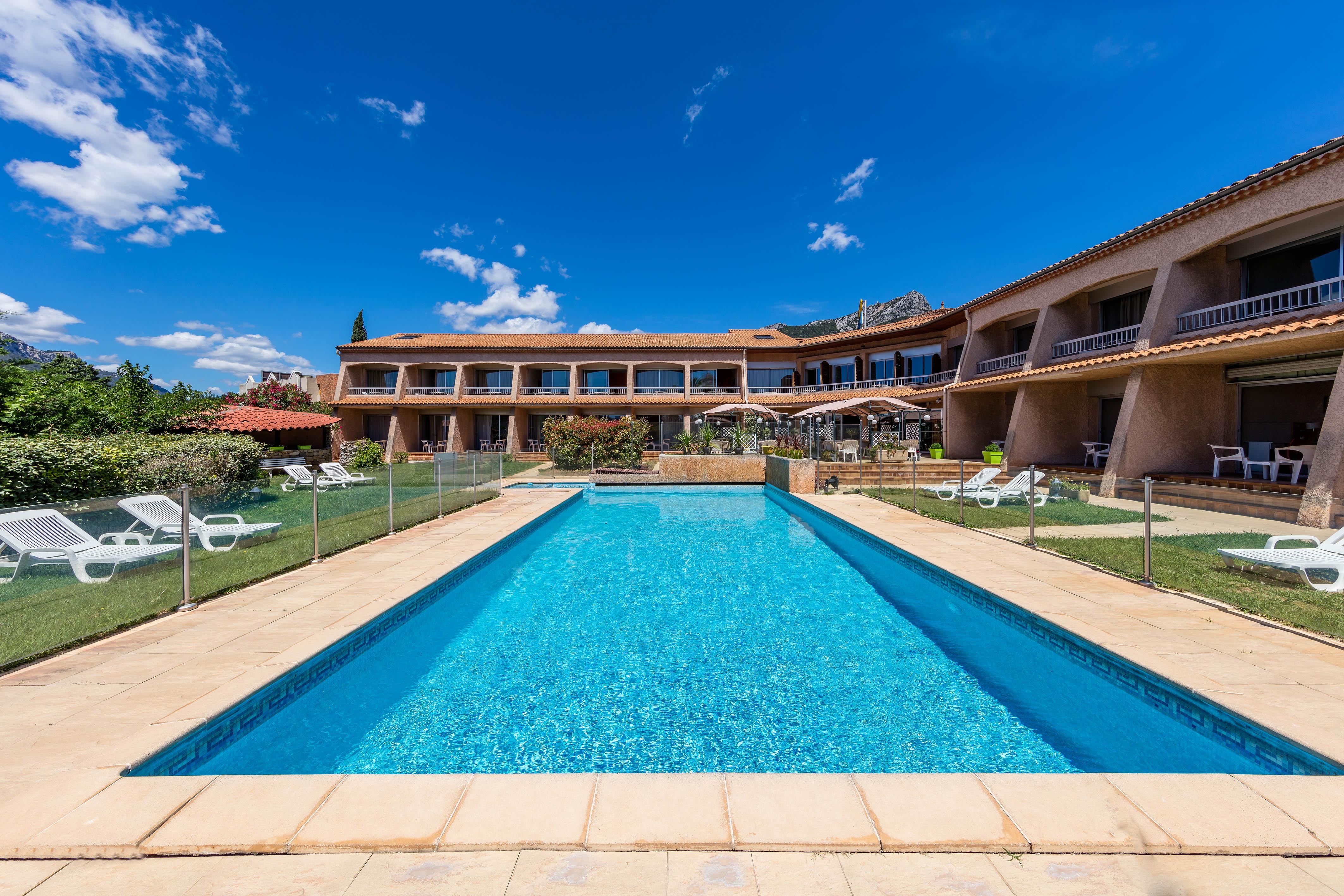 Noemys Toulon La Valette - Hotel Restaurant Avec Piscine Kültér fotó