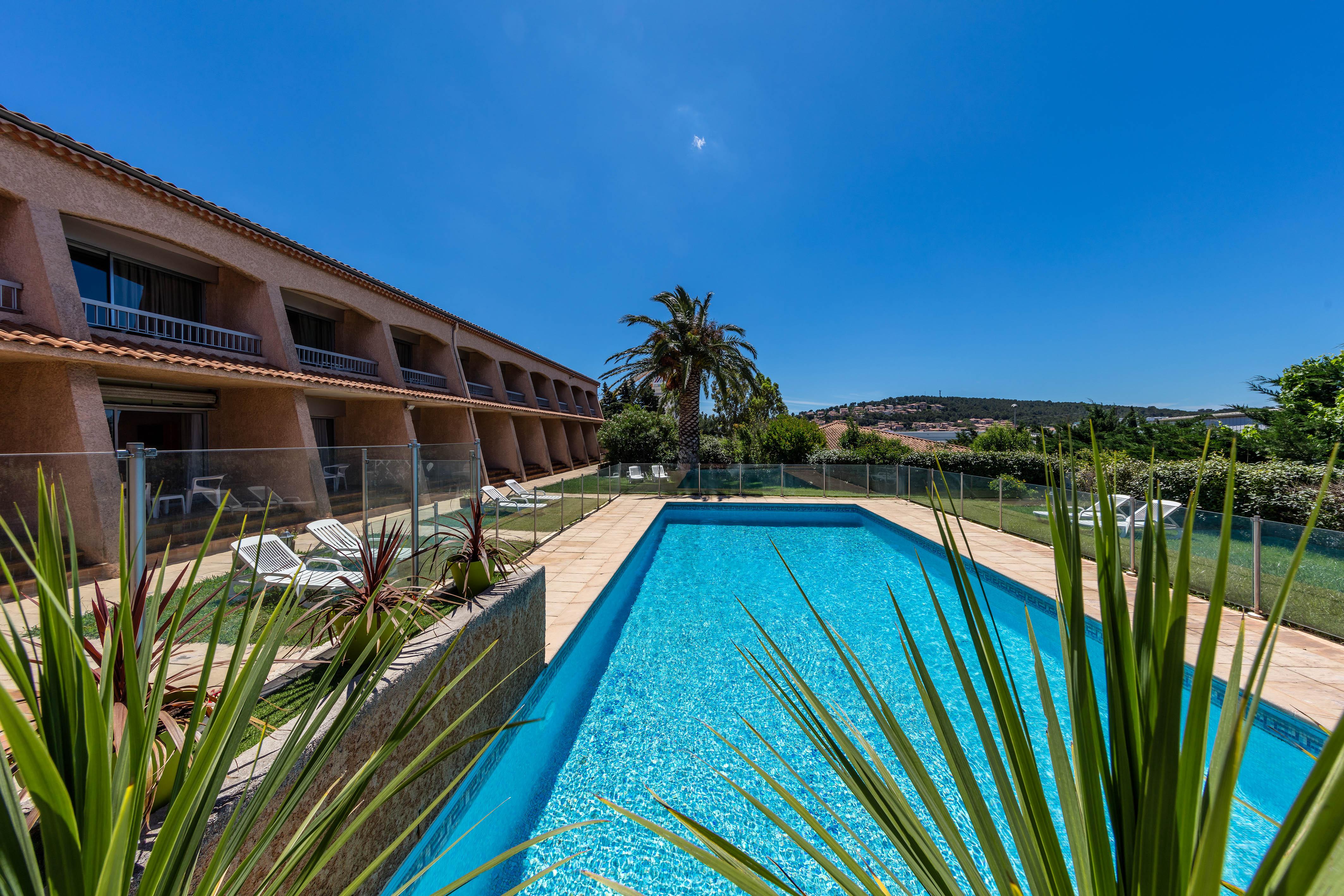 Noemys Toulon La Valette - Hotel Restaurant Avec Piscine Kültér fotó