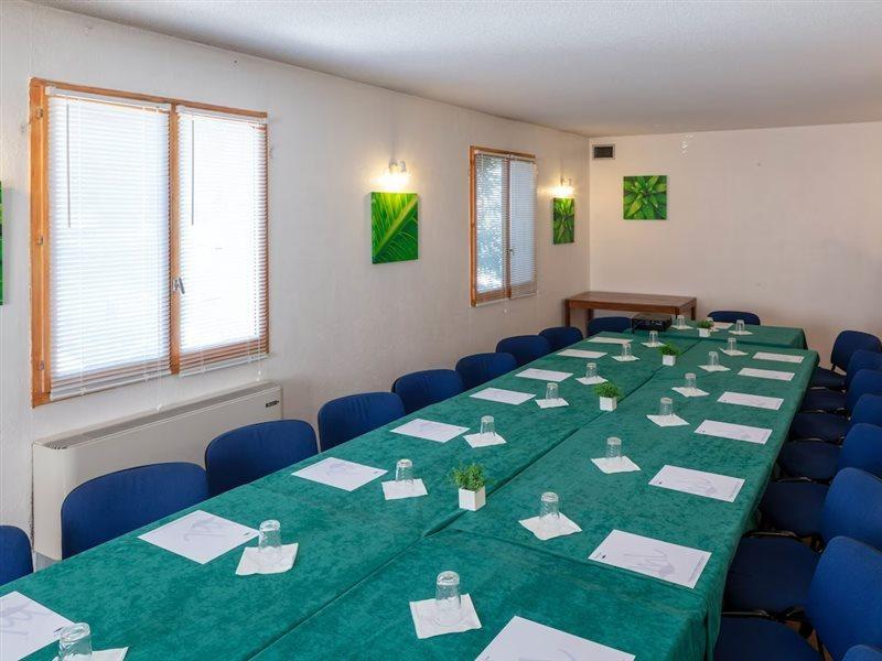 Noemys Toulon La Valette - Hotel Restaurant Avec Piscine Kültér fotó